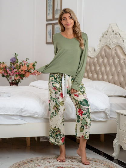 Round Neck Top and Printed Pants Lounge Set