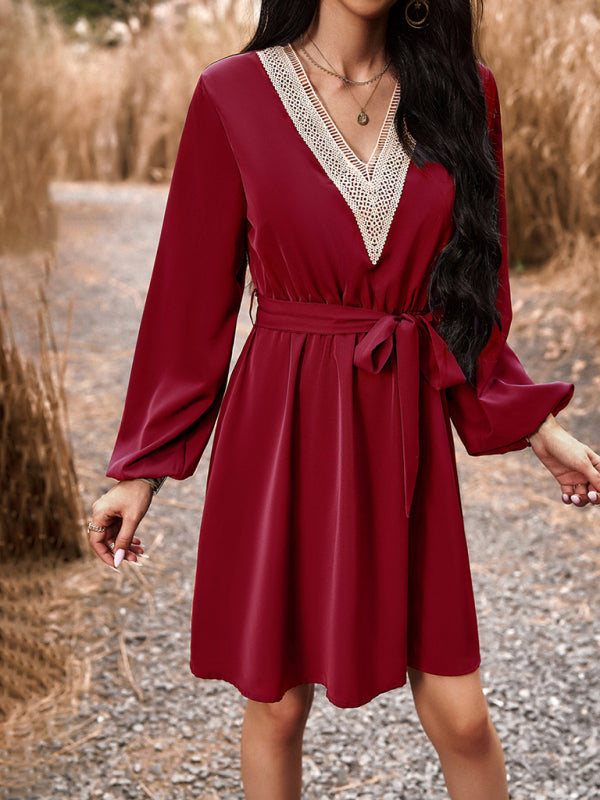 Women's elegant V-neck long-sleeved dress